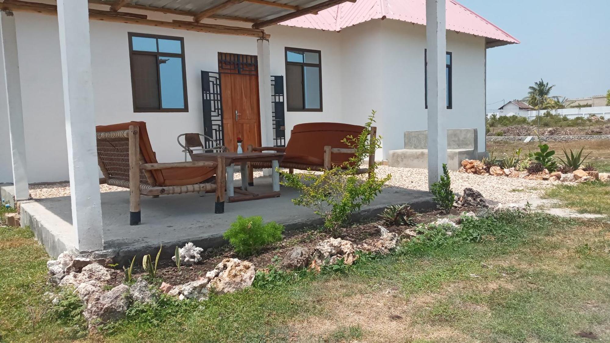 Maku House Makunduchi